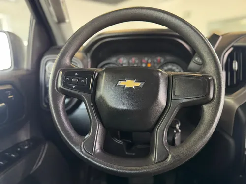Chevrolet Silverado 4.3 V6 2500 Wt Doble Cabina 4x4 At