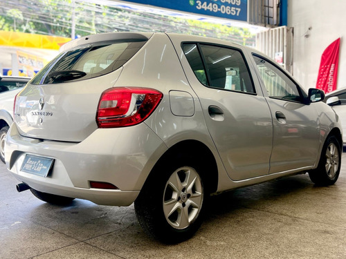 Renault Sandero 1.0 AUTHENTIQUE 16V FLEX 4P MANUAL