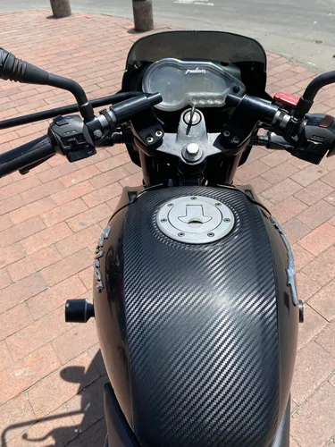 Pulsar 180
