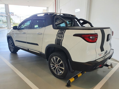 Imagem 2 de 6 de Fiat Toro 2.0 16v Turbo Diesel Volcano 4wd At9