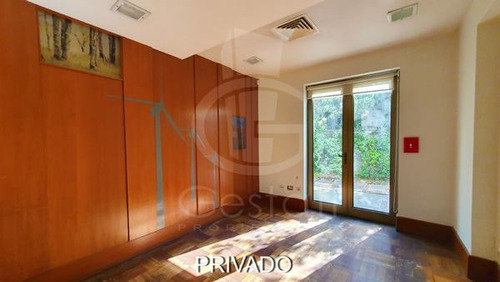 Oficina En Venta En Providencia, 25 Privados-7 Baños-10 Est.