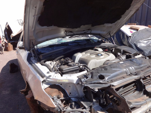 Sucata De Bmw 545i 2004 E Peças