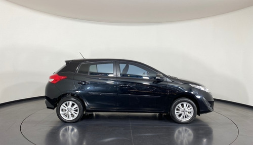 Imagem 2 de 15 de 130740 - Toyota Yaris 2019 Com Garantia
