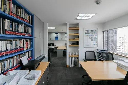 Oficina En Arriendo En Porciúncula. Cod A1021285