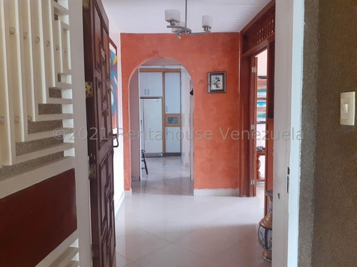 Imagen 8 de 15 de Leida Falcon Vende Apartamento En Trigal Norte Valencia 22-8497lf