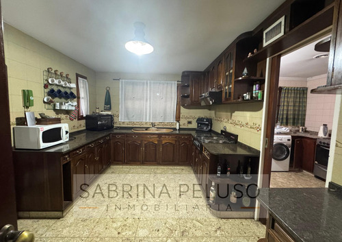 Venta Casa 7 Ambientes Moreno Centro
