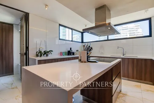 Departamento Remodelado En Isidora Goyenechea, Amp...