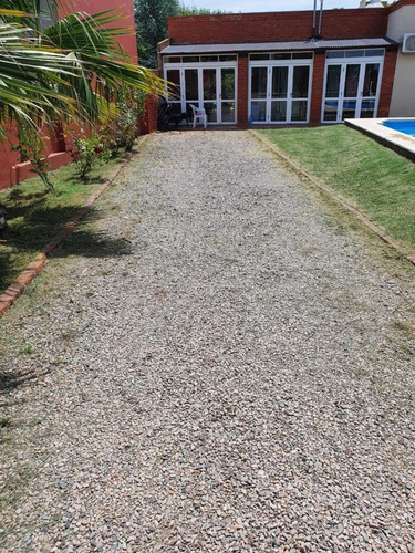 Imagen 13 de 19 de Casa Quinta En Chivilcoy