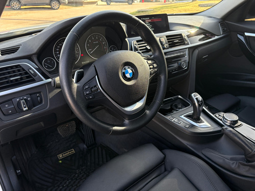 BMW Serie 3 3.0 330i Sedan Sport Line 252cv