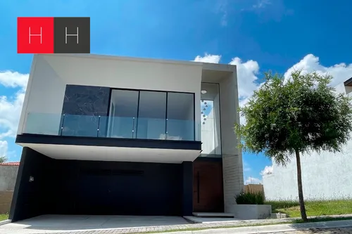 Casa En Venta En Lomas De Angelopolis Ii