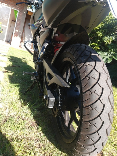 Bajaj Rouser Ns 200