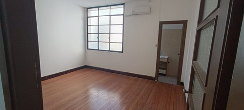 Ciudad Vieja Oficina Estudio Consultorio Escritorio Solo Comercial No Vivienda