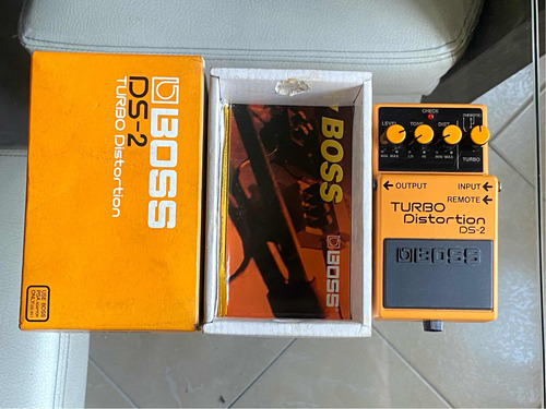 Pedal Distortion Boss Ds-2