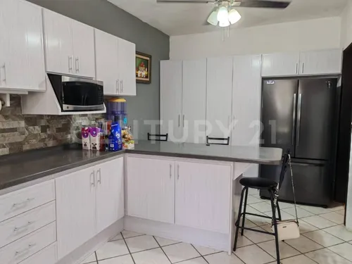 Casa En Renta, Col. Centro, Coatzacoalcos, Ver.