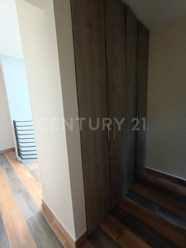 Casa En Venta En Lomas Lindas, Atizapán De Zaragoza, Edo. México