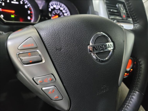 Imagem 6 de 8 de Nissan Versa 1.6 Sl Cvt Flex