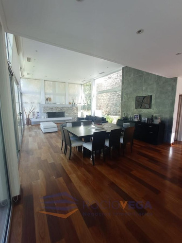 Imagen 6 de 30 de Hermosa Y Moderna Casa En San Diego Country Club- Moreno