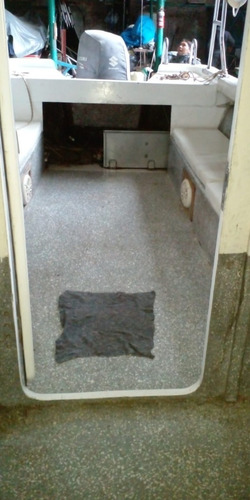 Imagen 6 de 15 de Traker Cabinado 835 Suzuki 4t Lancha Traker