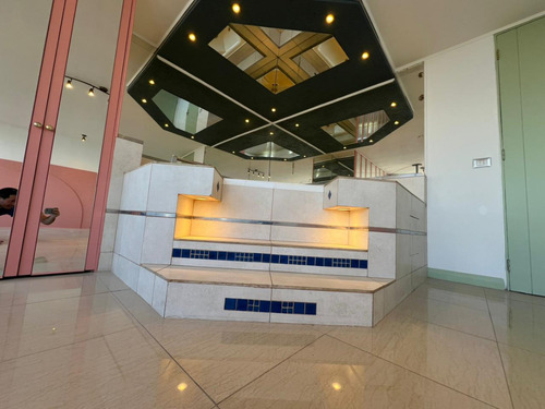Exclusivo Dpto. Con Jacuzzi Y Sauna En Su Interior / 90m2