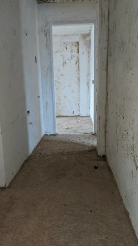 Imagen 5 de 9 de Town House En Venta - Conj. Resd. Alexa Fh