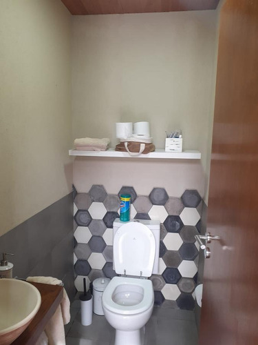 Imagen 6 de 19 de Casa 3 Ambientes Con Quincho, Pileta Y Dos Cocheras
