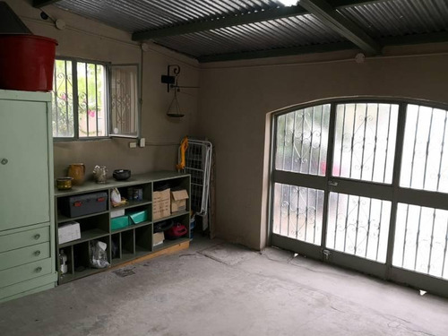 Imagen 22 de 23 de Casa De Dos Dormitorios, Un Baño, Escritorio, Amplio Jardin