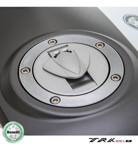 Imagen 12 de 21 de Benelli Trk 251 Abs