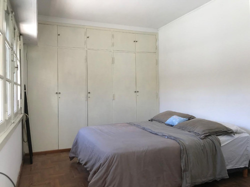 Imagen 7 de 9 de Casa Al Fondo! En Estratégica Ubicación!