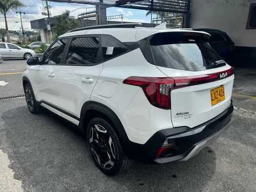 Kia Seltos 2.0 Zenith 4X2