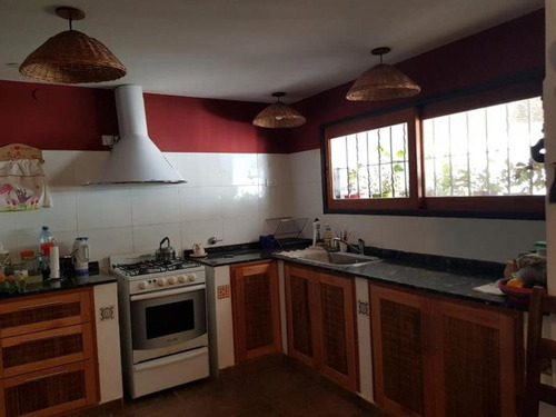 Imagen 11 de 30 de Ferreyra, Casa De 2 Dormitorios Más Departamento De 1 Dormitorio Y Escritorio