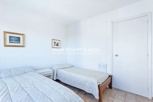 Apartamento En Venta En Playa Mansa De 3 Dormitorios + Dependencia - Torre Jefferson - Complejo Lincoln Center