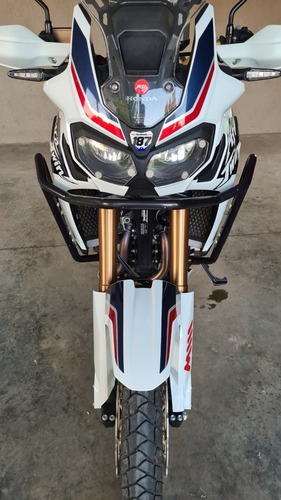 Imagen 2 de 13 de Honda Crf 1000l Africa Twin Manual Con Accesorios