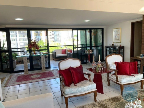 Imagem 5 de 15 de Apto Mobiliado 3 Suites Em Petropolis - V-10877