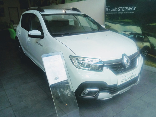 Renault Sandero Stepway Intense 1.6 Tasa 9.9% Permuta (mb)