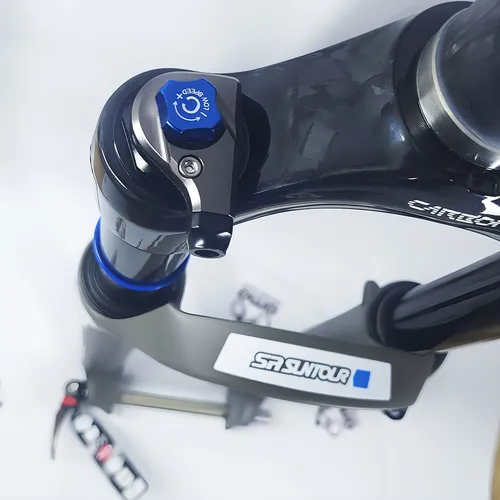 Garfo 29 Susp Tapered Suntour Axon34 Werx Carbon Boost 100mm