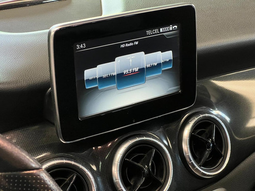 Mercedes-Benz Clase GLA 1.6 200 Cgi Sport At