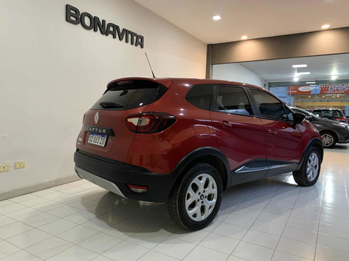 Imagen 7 de 11 de Renault Captur 2018 2.0 Zen