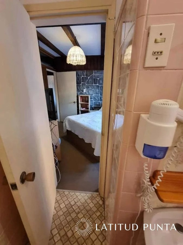 Imagen 10 de 13 de Apartamento En Península, 1 Dormitorio Y Medio