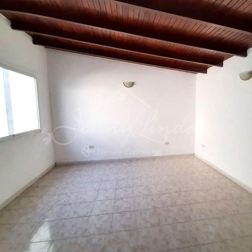 Imagen 13 de 14 de Venta Amplia Casa En La Morita Maracay