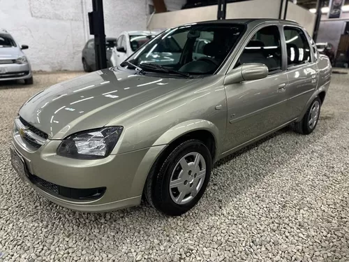 CHEVROLET - CORSA - 2010/2010 - Bege - R$ 29.900,00 - Blackout