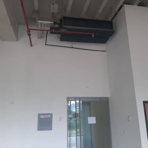 Imagen 7 de 14 de Alquiler Oficina Torre World Trade Center Naguanagua