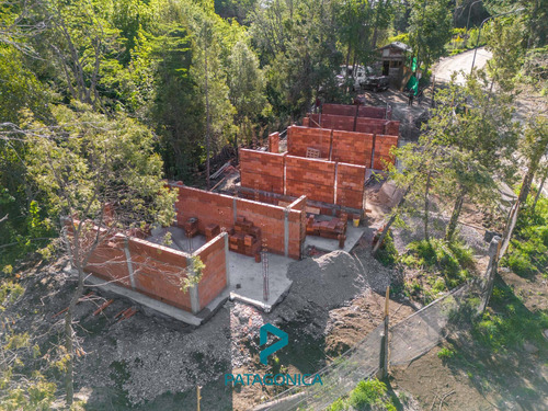 Oportunidad. Venta Casa En Pozo 60 M2. Uf 6 - 3 Amb Con Financiación. Centro, Villa La Angostura