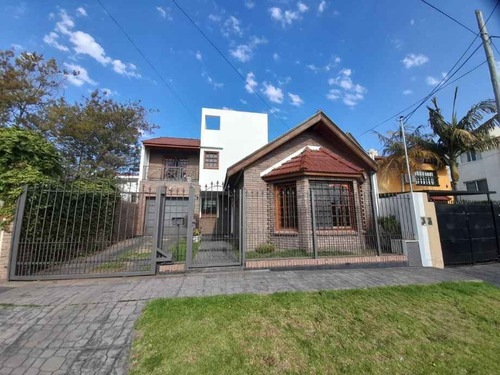 Chalet 4 Ambientes Con Cochera En Venta En Quilmes Este