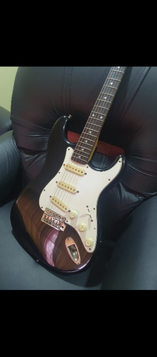 Guitarra Fender Squier Japón 