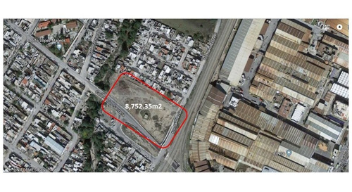 Terreno Para Uso Comercial En El Centro De La Ciudad