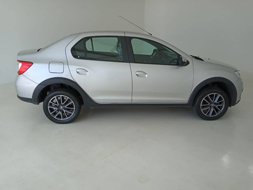Imagem 7 de 9 de Renault Logan 1.6 16v Sce Flex Iconic X-tronic