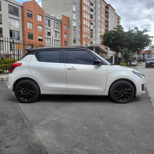 Suzuki Swift 1.2 Hybrid 2Wd