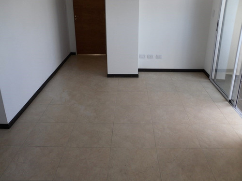 Imagen 2 de 12 de Departamentos 2 Ambientes Con Parrilla En Monte Grande
