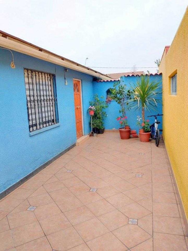 Imagen 2 de 30 de Santa Amalia / Jardín Alto