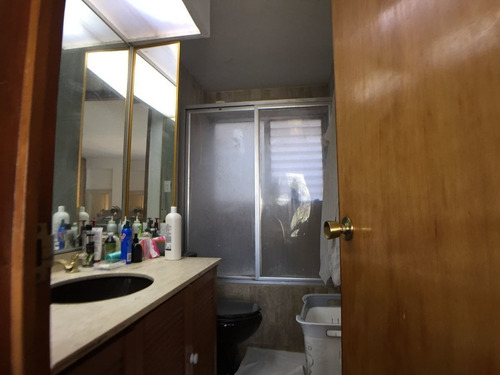 Imagen 26 de 30 de Venta De Departamento Amplio Con Balcón En Temístocles Polan